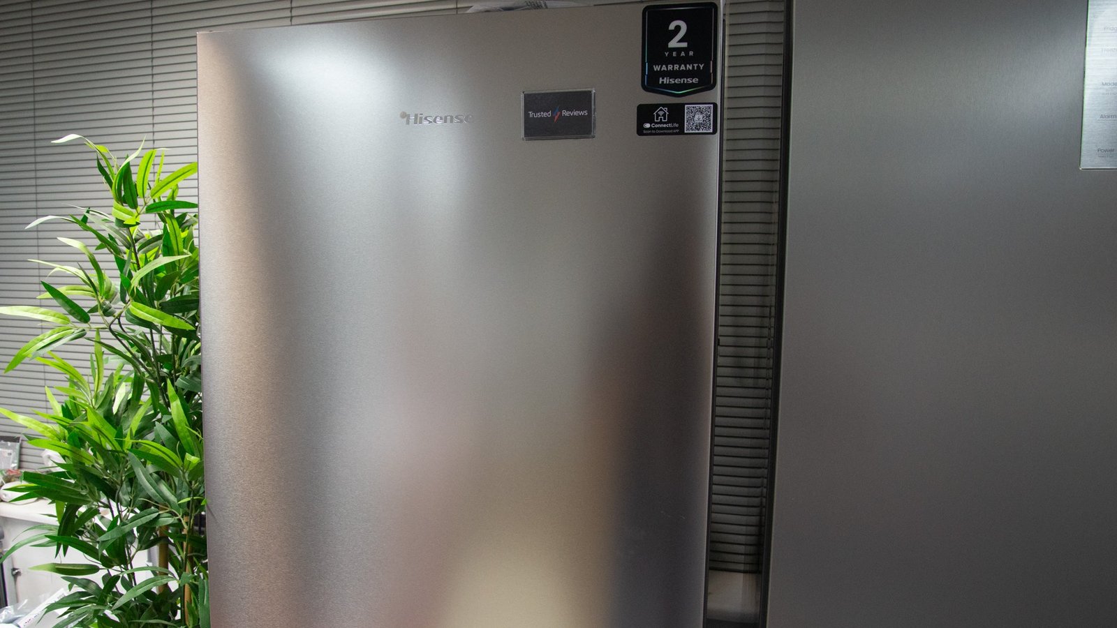 Hisense RB3K330SAIC Review