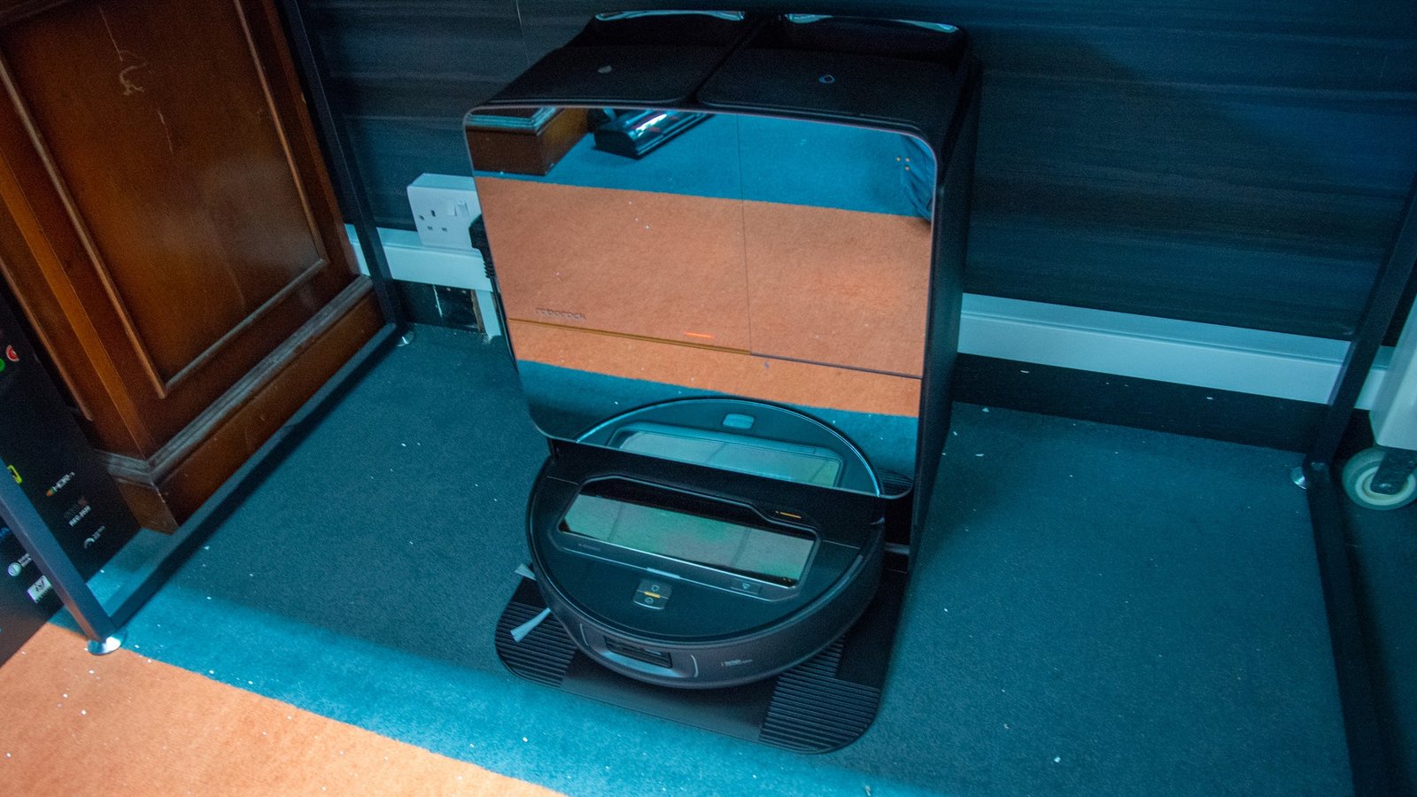 Roborock Saros Z70 Review